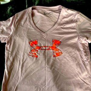 Womens under armor light purple shirt medium
